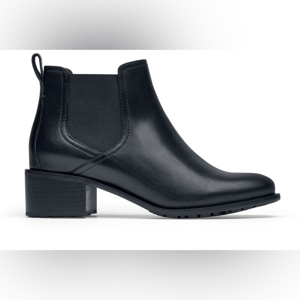 Cole Haan Women’s Cassie Boot Size 7